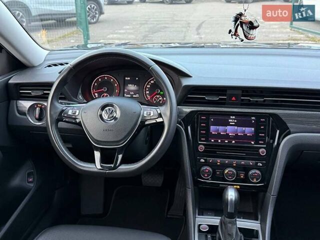 Черный Фольксваген Пассат, объемом двигателя 1.98 л и пробегом 114 тыс. км за 19999 $, фото 10 на Automoto.ua