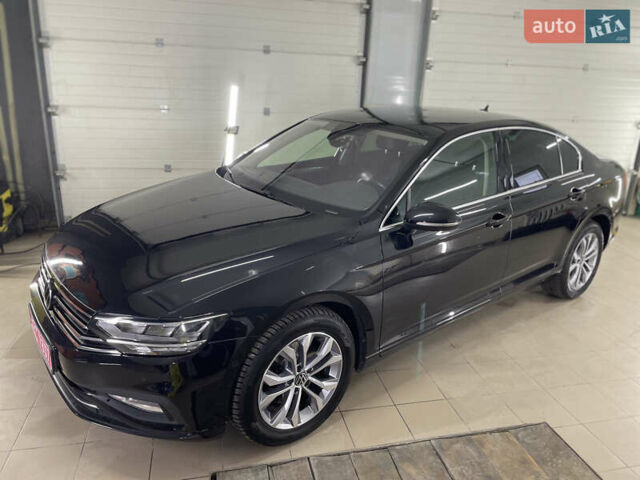 Чорний Фольксваген Пассат, об'ємом двигуна 2 л та пробігом 193 тис. км за 23500 $, фото 162 на Automoto.ua