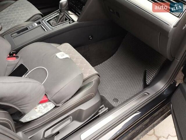 Фольксваген Пассат 2021 у Черкасах на Automoto.ua Чорний Фольксваген Пассат, об'ємом двигуна 2 л та пробігом 67 тис. км за 28500 $, фото 14 на Automoto.ua