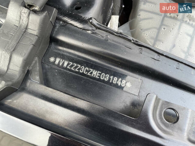 Чорний Фольксваген Пассат, об'ємом двигуна 2 л та пробігом 193 тис. км за 23500 $, фото 85 на Automoto.ua