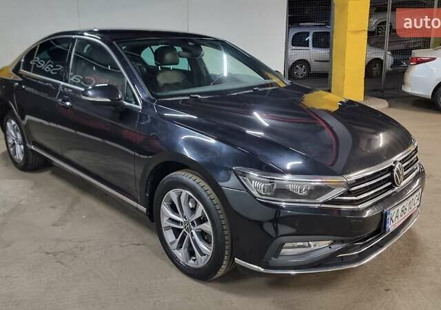 Черный Фольксваген Пассат, объемом двигателя 1.98 л и пробегом 140 тыс. км за 21300 $, фото 5 на Automoto.ua