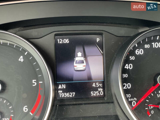 Чорний Фольксваген Пассат, об'ємом двигуна 2 л та пробігом 193 тис. км за 23500 $, фото 152 на Automoto.ua