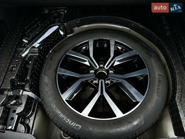 Черный Фольксваген Пассат, объемом двигателя 2 л и пробегом 199 тыс. км за 23990 $, фото 28 на Automoto.ua