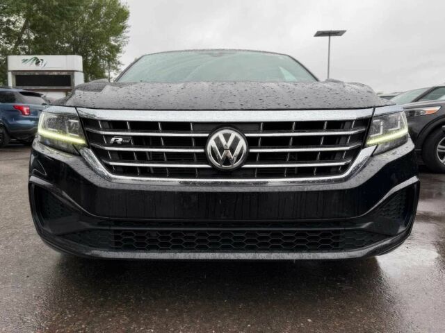 Черный Фольксваген Пассат, объемом двигателя 2 л и пробегом 22 тыс. км за 14200 $, фото 1 на Automoto.ua