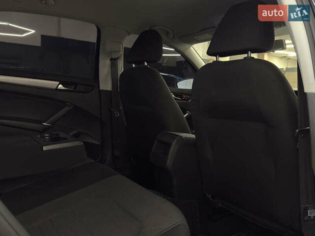 Фольксваген Пассат 2021 в Николаеве на Automoto.ua Черный Фольксваген Пассат, объемом двигателя 1.98 л и пробегом 35 тыс. км за 18599 $, фото 23 на Automoto.ua