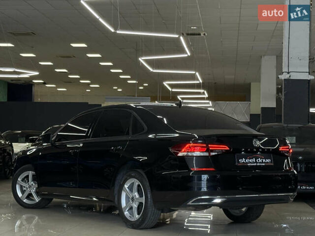 Фольксваген Пассат 2021 в Николаеве на Automoto.ua Черный Фольксваген Пассат, объемом двигателя 1.98 л и пробегом 35 тыс. км за 18599 $, фото 8 на Automoto.ua