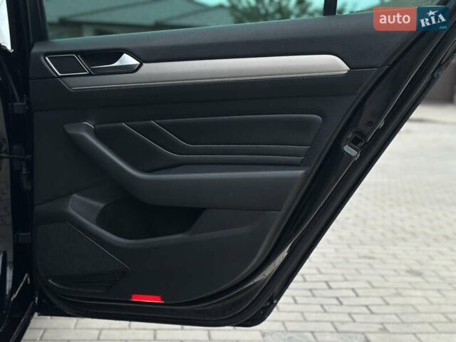 Черный Фольксваген Пассат, объемом двигателя 2 л и пробегом 199 тыс. км за 23990 $, фото 45 на Automoto.ua