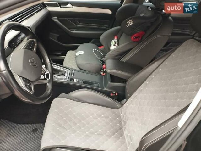 Фольксваген Пассат 2021 у Черкасах на Automoto.ua Чорний Фольксваген Пассат, об'ємом двигуна 2 л та пробігом 67 тис. км за 28500 $, фото 13 на Automoto.ua