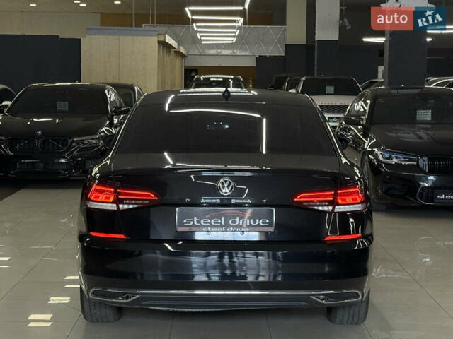 Фольксваген Пассат 2021 в Николаеве на Automoto.ua Черный Фольксваген Пассат, объемом двигателя 1.98 л и пробегом 35 тыс. км за 18599 $, фото 11 на Automoto.ua