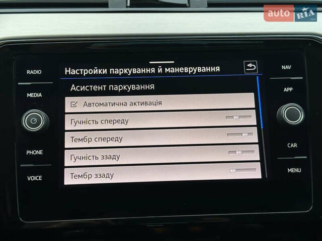 Черный Фольксваген Пассат, объемом двигателя 2 л и пробегом 199 тыс. км за 23990 $, фото 75 на Automoto.ua