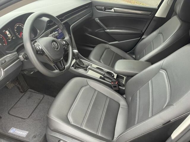 Черный Фольксваген Пассат, объемом двигателя 2 л и пробегом 130 тыс. км за 18500 $, фото 7 на Automoto.ua