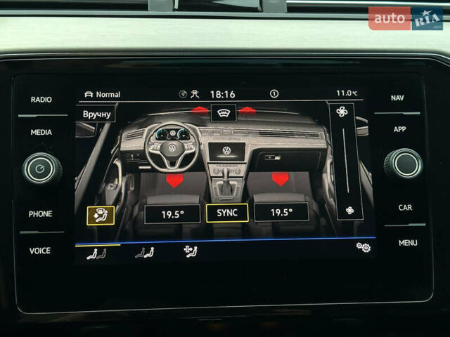 Черный Фольксваген Пассат, объемом двигателя 2 л и пробегом 199 тыс. км за 23990 $, фото 71 на Automoto.ua