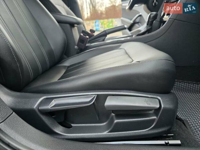 Черный Фольксваген Пассат, объемом двигателя 2 л и пробегом 117 тыс. км за 23777 $, фото 55 на Automoto.ua