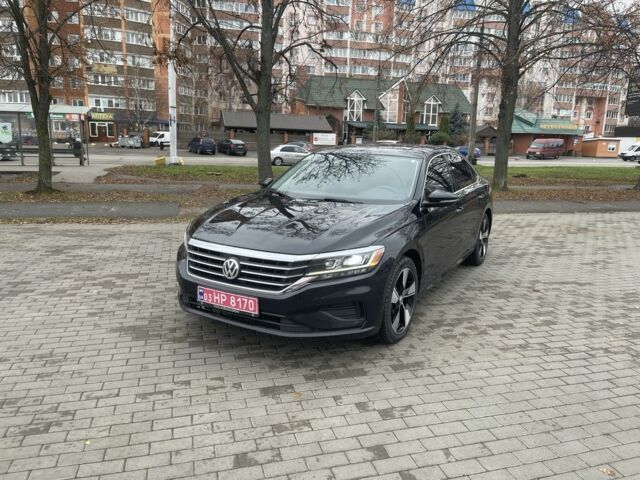 Черный Фольксваген Пассат, объемом двигателя 2 л и пробегом 130 тыс. км за 18500 $, фото 3 на Automoto.ua