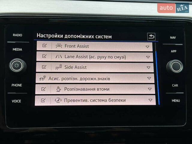 Черный Фольксваген Пассат, объемом двигателя 2 л и пробегом 199 тыс. км за 23990 $, фото 68 на Automoto.ua