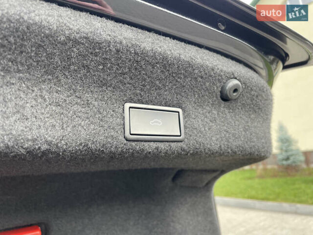Чорний Фольксваген Пассат, об'ємом двигуна 2 л та пробігом 193 тис. км за 23500 $, фото 76 на Automoto.ua