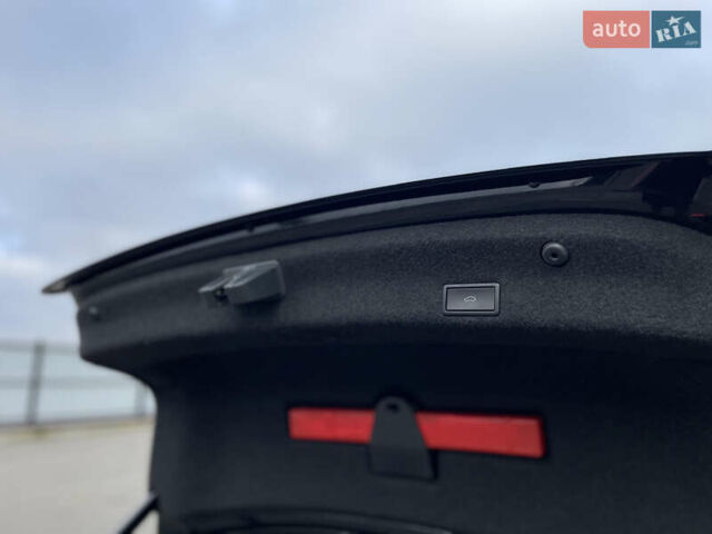 Чорний Фольксваген Пассат, об'ємом двигуна 2 л та пробігом 193 тис. км за 23500 $, фото 81 на Automoto.ua