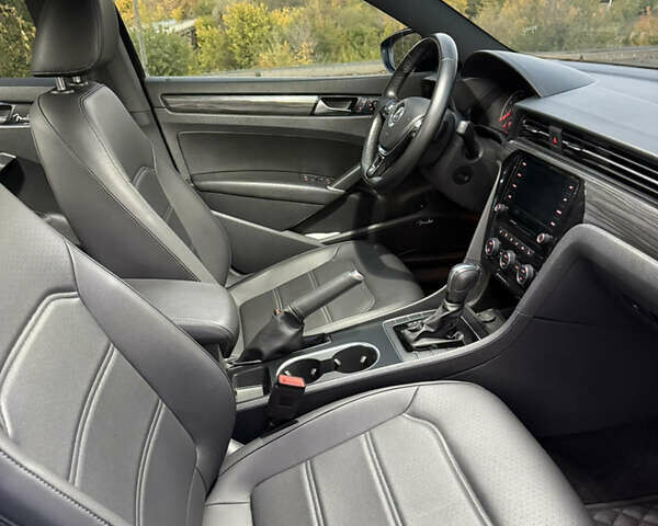 Фольксваген Пассат 2021 в Кривом Роге на Automoto.ua Черный Фольксваген Пассат, объемом двигателя 1.98 л и пробегом 60 тыс. км за 20500 $, фото 4 на Automoto.ua
