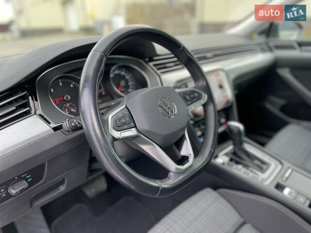 Чорний Фольксваген Пассат, об'ємом двигуна 2 л та пробігом 193 тис. км за 23500 $, фото 115 на Automoto.ua