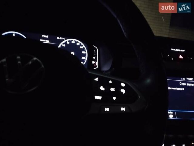 Фольксваген Пассат 2021 у Черкасах на Automoto.ua Чорний Фольксваген Пассат, об'ємом двигуна 2 л та пробігом 67 тис. км за 28500 $, фото 22 на Automoto.ua