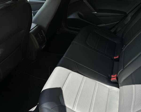 Чорний Фольксваген Пассат, об'ємом двигуна 2 л та пробігом 38 тис. км за 19800 $, фото 12 на Automoto.ua