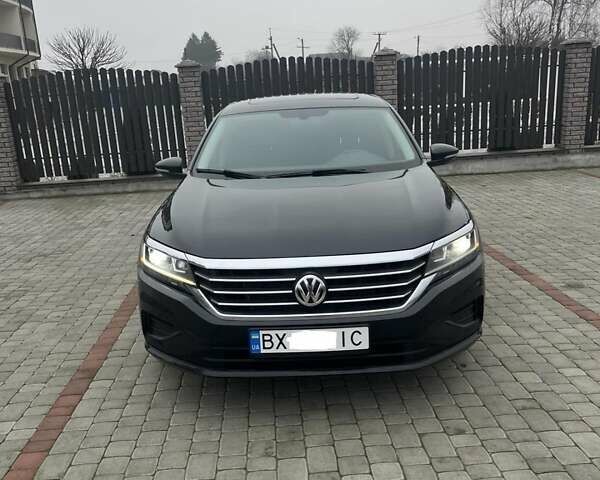 Черный Фольксваген Пассат, объемом двигателя 2 л и пробегом 99 тыс. км за 20100 $, фото 4 на Automoto.ua