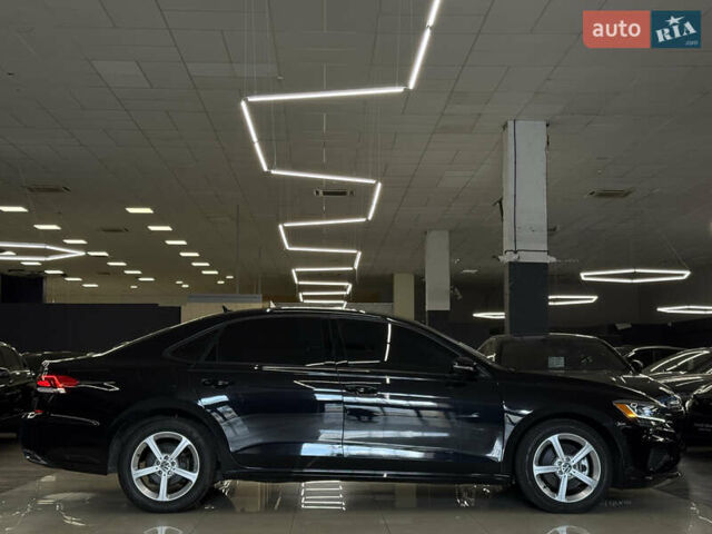 Фольксваген Пассат 2021 в Николаеве на Automoto.ua Черный Фольксваген Пассат, объемом двигателя 1.98 л и пробегом 35 тыс. км за 18599 $, фото 15 на Automoto.ua