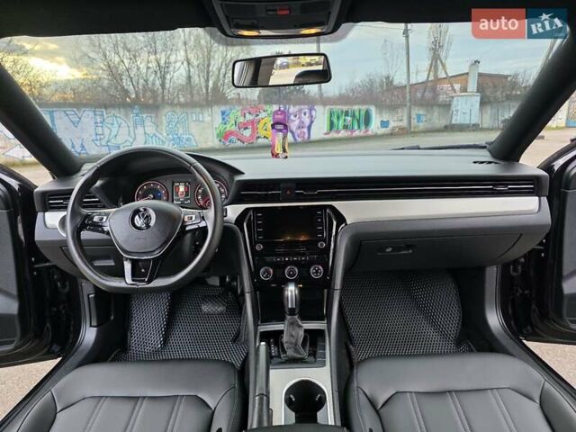 Черный Фольксваген Пассат, объемом двигателя 2 л и пробегом 117 тыс. км за 23777 $, фото 64 на Automoto.ua