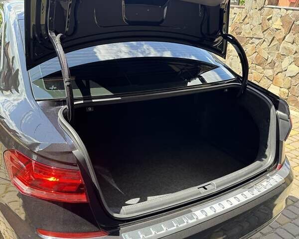 Чорний Фольксваген Пассат, об'ємом двигуна 2 л та пробігом 38 тис. км за 19800 $, фото 17 на Automoto.ua