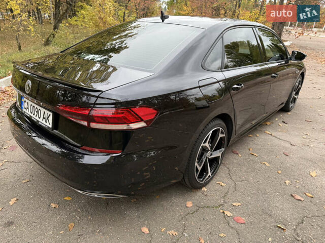 Черный Фольксваген Пассат, объемом двигателя 2 л и пробегом 52 тыс. км за 21499 $, фото 5 на Automoto.ua