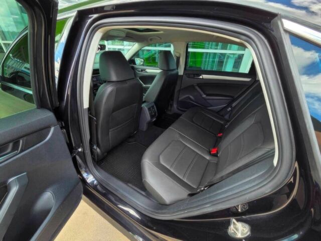 Черный Фольксваген Пассат, объемом двигателя 2 л и пробегом 30 тыс. км за 13300 $, фото 14 на Automoto.ua