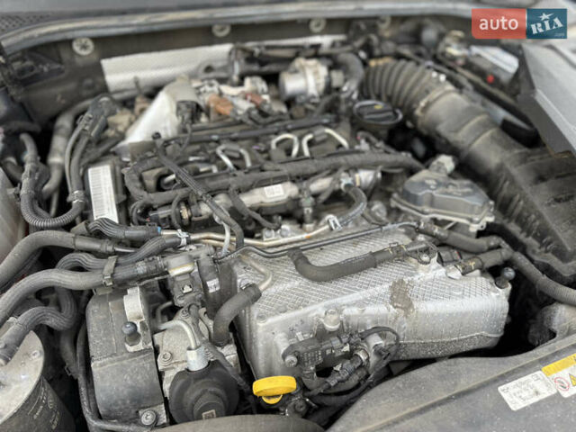 Чорний Фольксваген Пассат, об'ємом двигуна 2 л та пробігом 123 тис. км за 34900 $, фото 141 на Automoto.ua