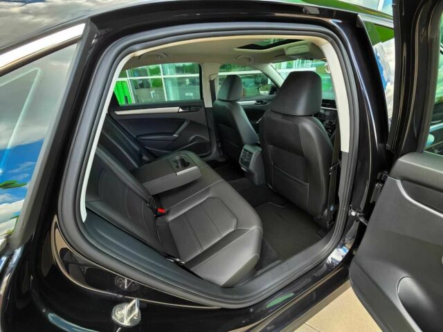 Черный Фольксваген Пассат, объемом двигателя 2 л и пробегом 30 тыс. км за 13300 $, фото 13 на Automoto.ua