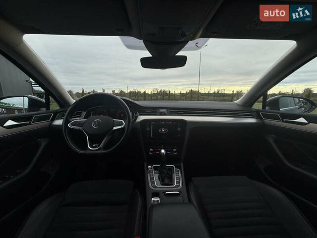 Чорний Фольксваген Пассат, об'ємом двигуна 2 л та пробігом 123 тис. км за 34900 $, фото 131 на Automoto.ua