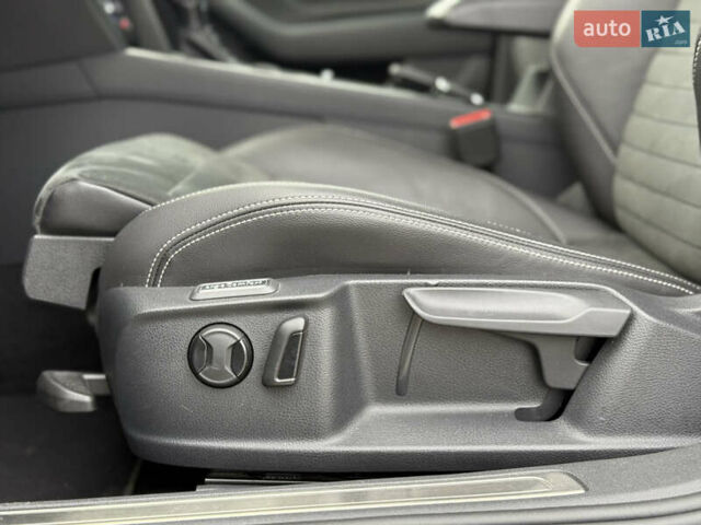 Чорний Фольксваген Пассат, об'ємом двигуна 2 л та пробігом 123 тис. км за 34900 $, фото 80 на Automoto.ua