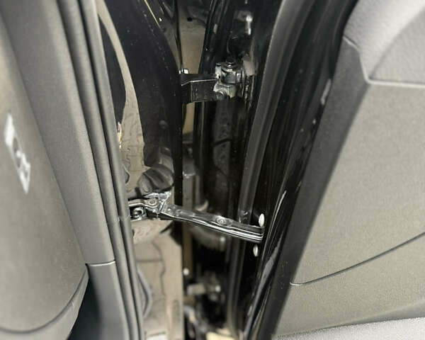 Чорний Фольксваген Пассат, об'ємом двигуна 2 л та пробігом 123 тис. км за 34900 $, фото 136 на Automoto.ua