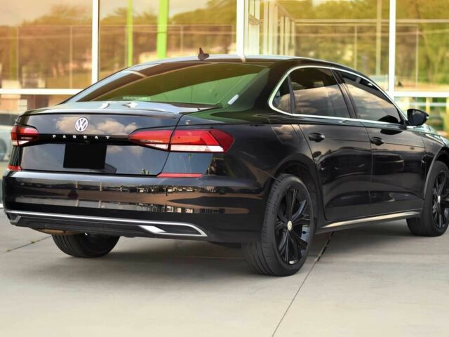 Черный Фольксваген Пассат, объемом двигателя 2 л и пробегом 30 тыс. км за 13300 $, фото 5 на Automoto.ua