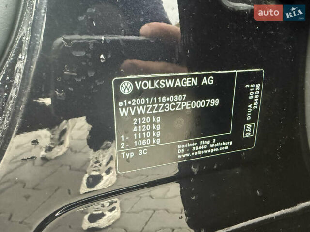 Чорний Фольксваген Пассат, об'ємом двигуна 2 л та пробігом 123 тис. км за 34900 $, фото 143 на Automoto.ua