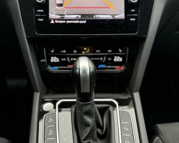 Чорний Фольксваген Пассат, об'ємом двигуна 2 л та пробігом 123 тис. км за 34900 $, фото 120 на Automoto.ua