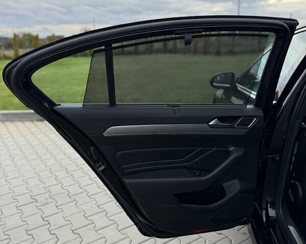 Черный Фольксваген Пассат, объемом двигателя 2 л и пробегом 128 тыс. км за 36700 $, фото 116 на Automoto.ua