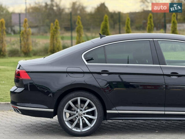Чорний Фольксваген Пассат, об'ємом двигуна 2 л та пробігом 123 тис. км за 34900 $, фото 41 на Automoto.ua