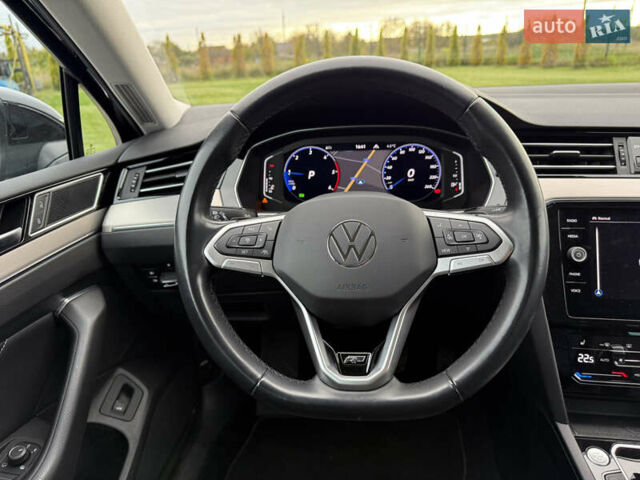 Чорний Фольксваген Пассат, об'ємом двигуна 2 л та пробігом 123 тис. км за 34900 $, фото 127 на Automoto.ua