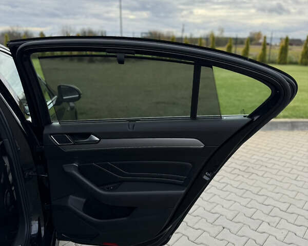 Черный Фольксваген Пассат, объемом двигателя 2 л и пробегом 128 тыс. км за 36700 $, фото 104 на Automoto.ua