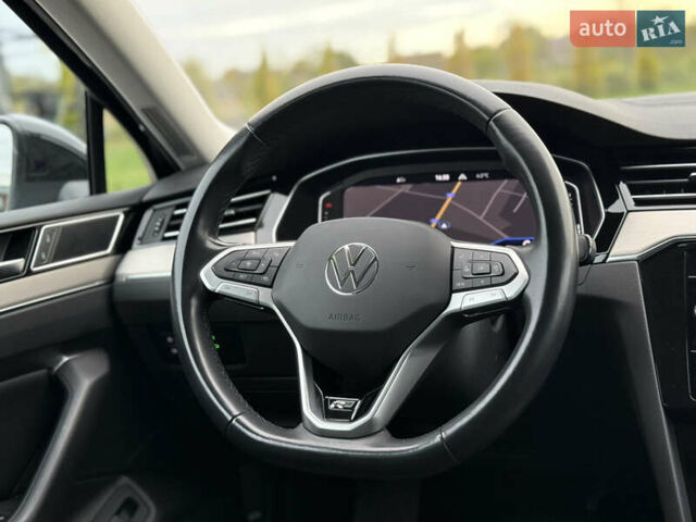 Чорний Фольксваген Пассат, об'ємом двигуна 2 л та пробігом 123 тис. км за 34900 $, фото 112 на Automoto.ua