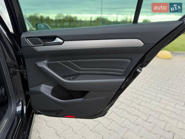 Чорний Фольксваген Пассат, об'ємом двигуна 2 л та пробігом 123 тис. км за 34900 $, фото 97 на Automoto.ua