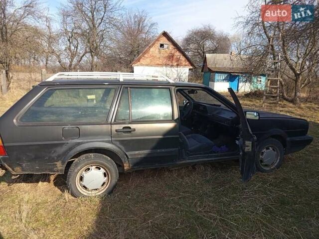 Черный Фольксваген Пассат, объемом двигателя 1.8 л и пробегом 100 тыс. км за 240 $, фото 2 на Automoto.ua