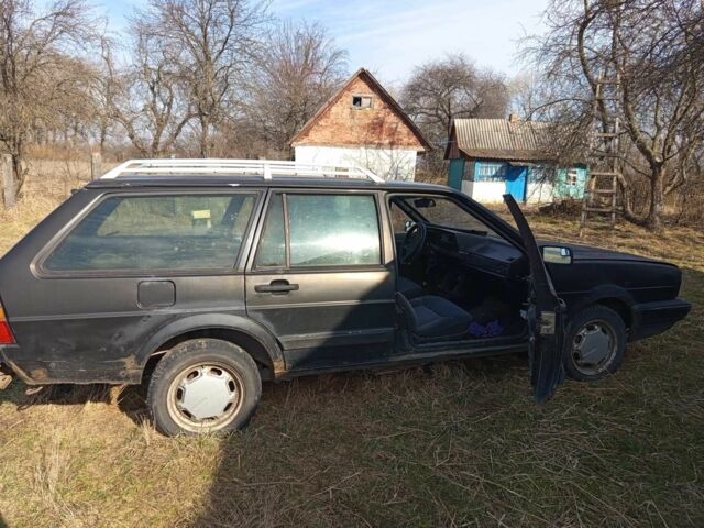 Черный Фольксваген Пассат, объемом двигателя 1.8 л и пробегом 100 тыс. км за 240 $, фото 4 на Automoto.ua