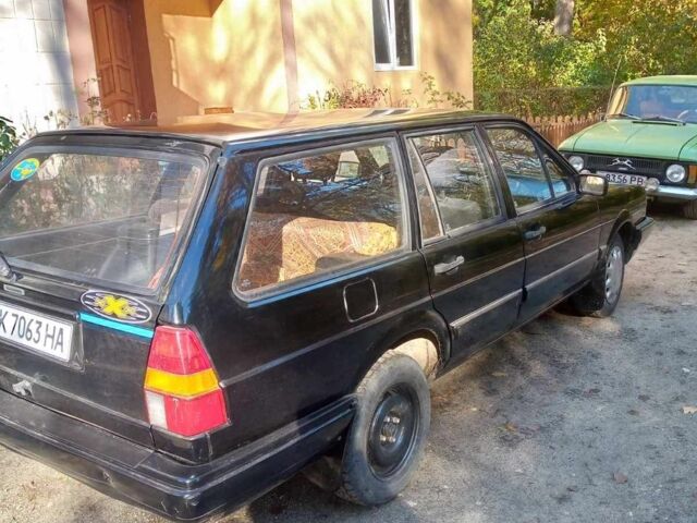 Черный Фольксваген Пассат, объемом двигателя 1 л и пробегом 2 тыс. км за 2000 $, фото 2 на Automoto.ua