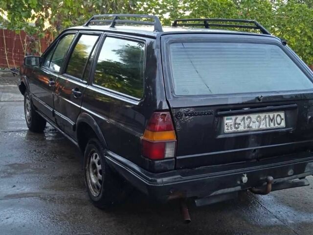 Черный Фольксваген Пассат, объемом двигателя 1.8 л и пробегом 300 тыс. км за 607 $, фото 3 на Automoto.ua