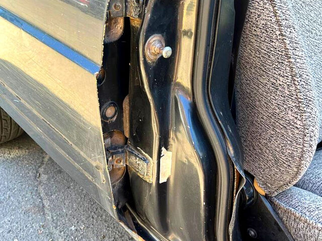 Чорний Фольксваген Пассат, об'ємом двигуна 1.8 л та пробігом 491 тис. км за 500 $, фото 5 на Automoto.ua